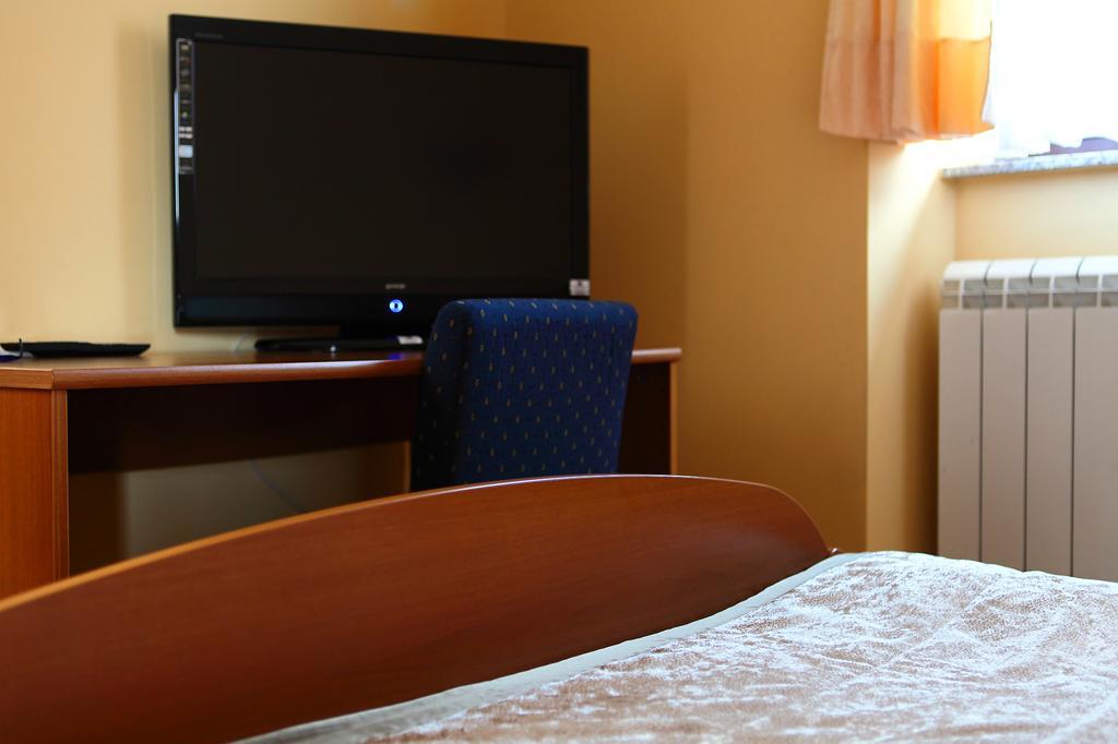 Hotel Malovec Divača Extérieur photo