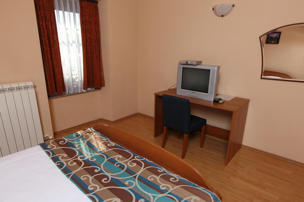 Hotel Malovec Divača Extérieur photo