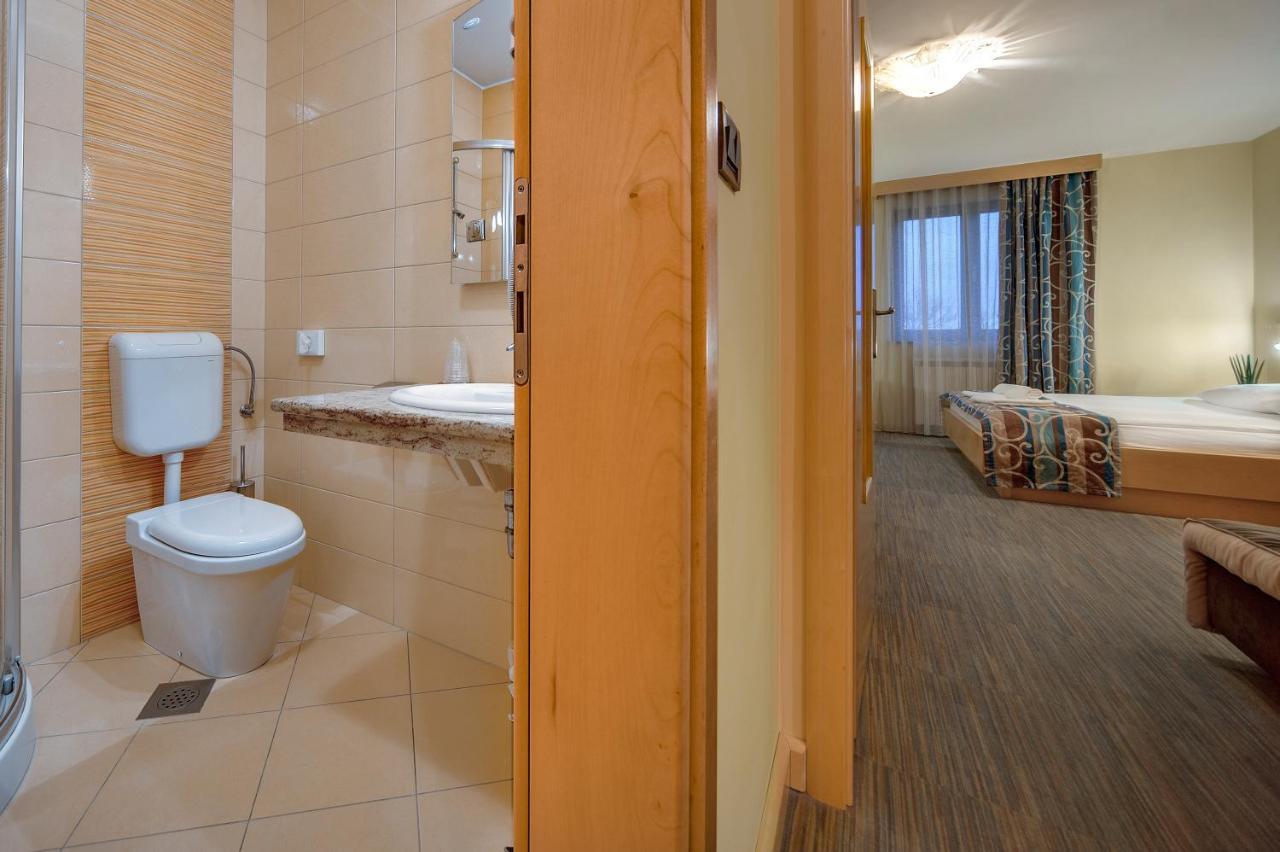 Hotel Malovec Divača Extérieur photo