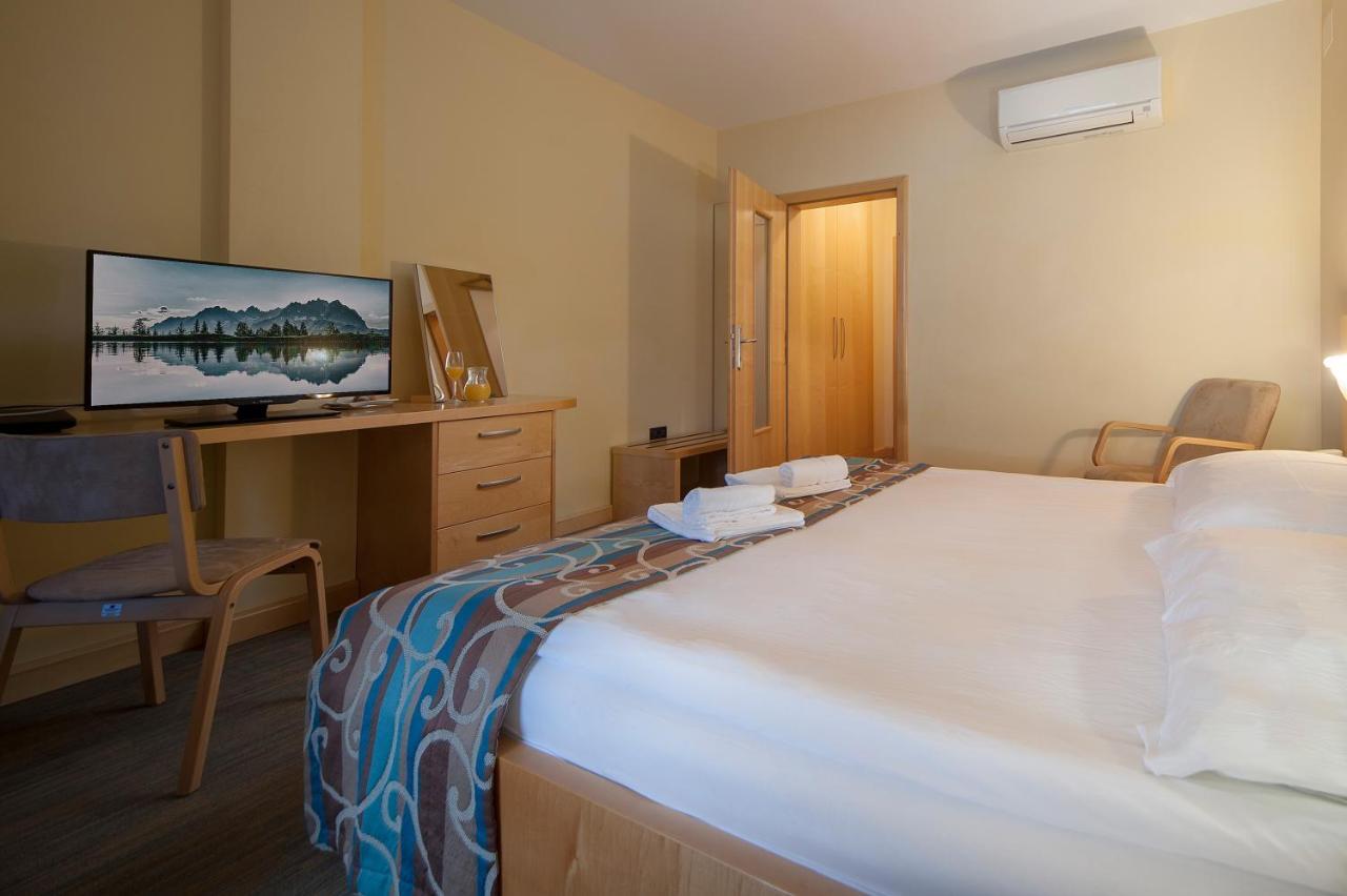 Hotel Malovec Divača Extérieur photo